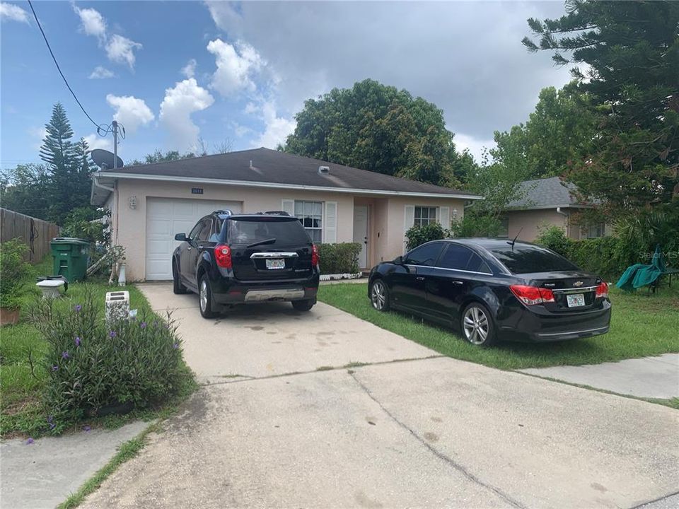 合同活跃: $179,900 (3 贝兹, 2 浴室, 1254 平方英尺)