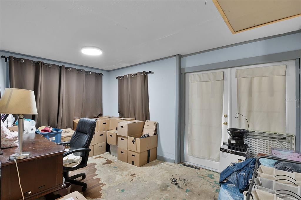 For Sale: $325,000 (3 beds, 1 baths, 1444 Square Feet)