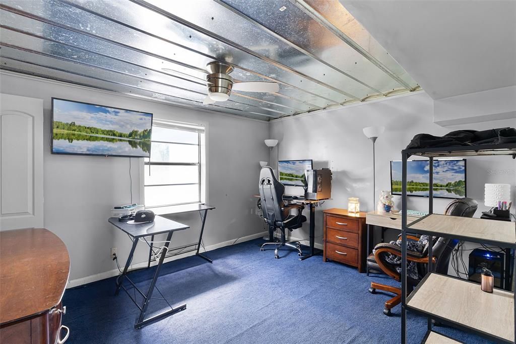 For Sale: $325,000 (3 beds, 1 baths, 1444 Square Feet)