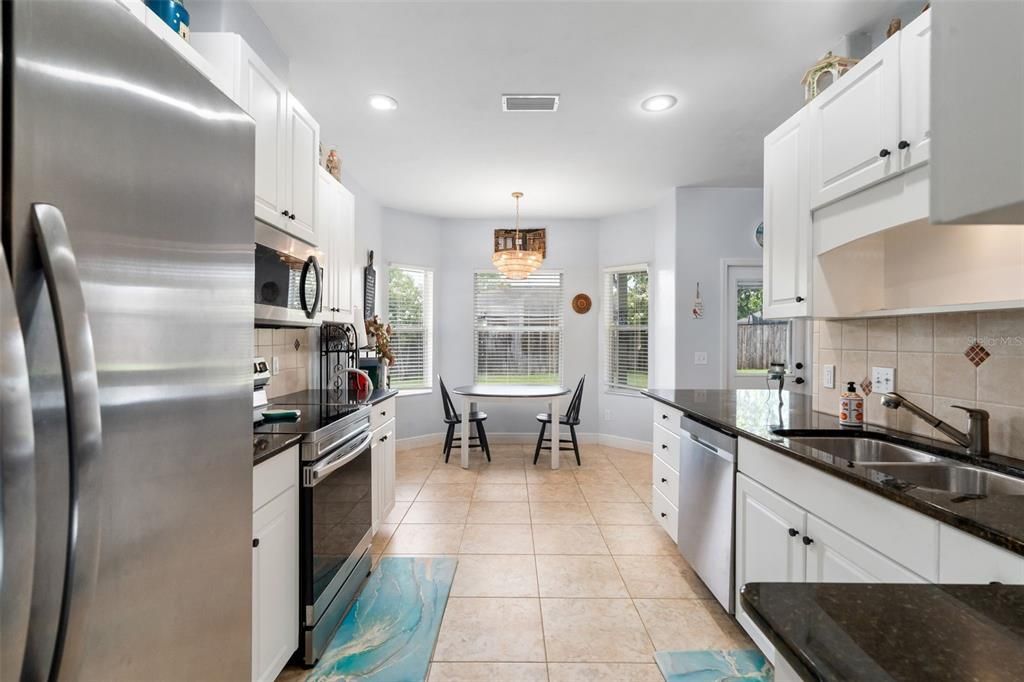 待售: $374,900 (4 贝兹, 2 浴室, 1838 平方英尺)