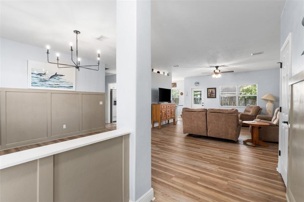 待售: $374,900 (4 贝兹, 2 浴室, 1838 平方英尺)