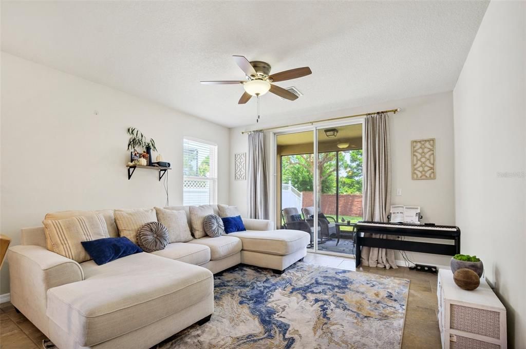 For Sale: $314,990 (4 beds, 2 baths, 1976 Square Feet)