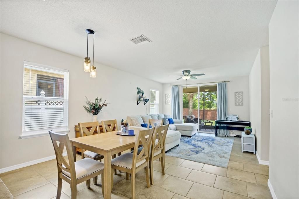 For Sale: $314,990 (4 beds, 2 baths, 1976 Square Feet)