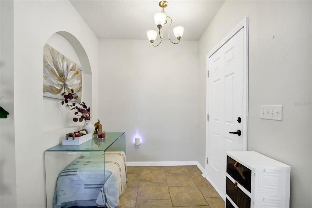 For Sale: $314,990 (4 beds, 2 baths, 1976 Square Feet)