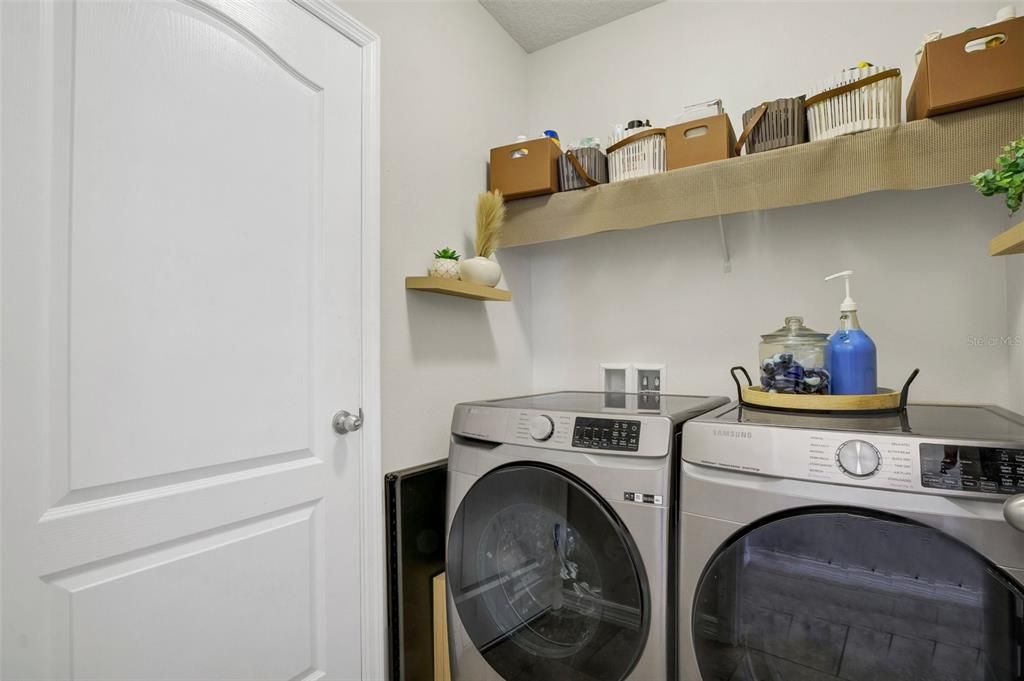 For Sale: $314,990 (4 beds, 2 baths, 1976 Square Feet)