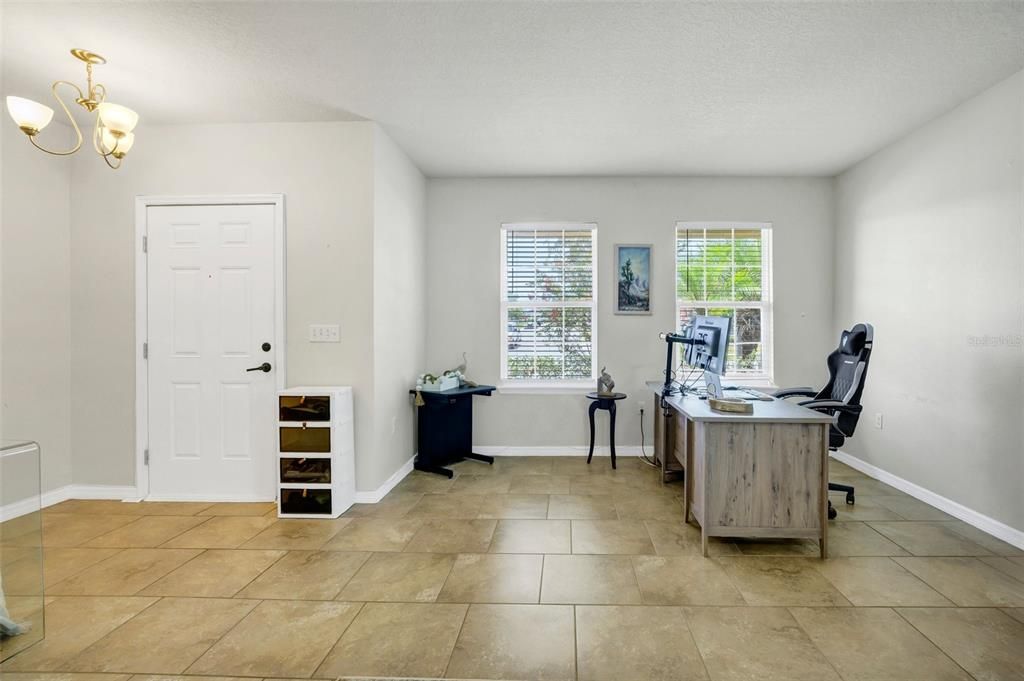 For Sale: $314,990 (4 beds, 2 baths, 1976 Square Feet)