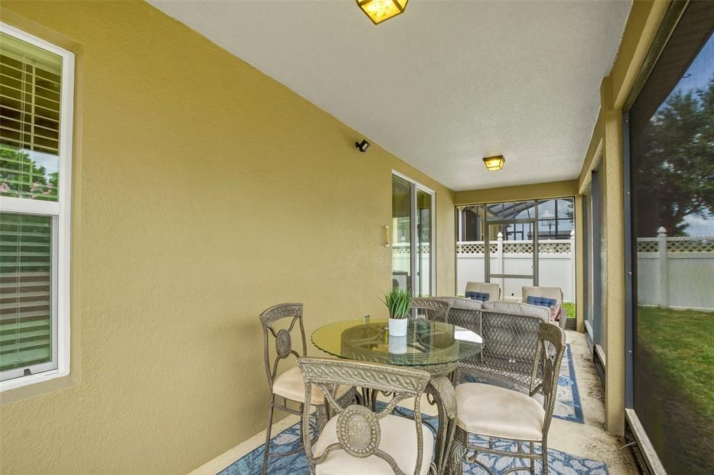 For Sale: $314,990 (4 beds, 2 baths, 1976 Square Feet)