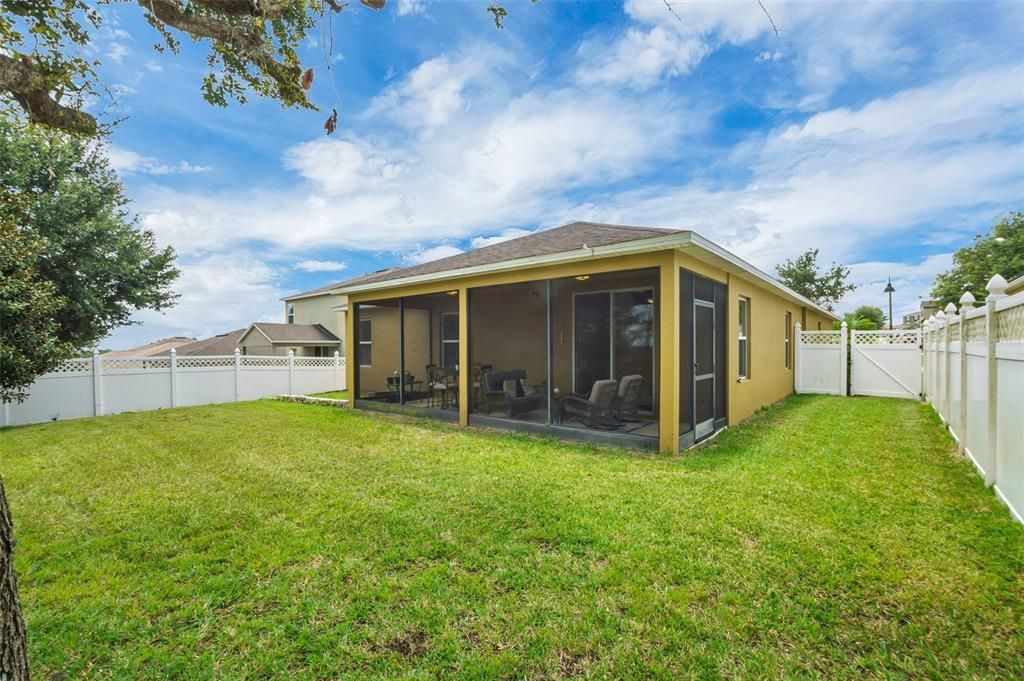 For Sale: $314,990 (4 beds, 2 baths, 1976 Square Feet)