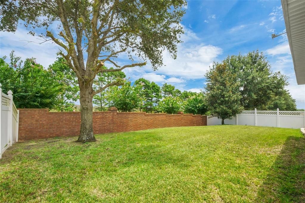 For Sale: $314,990 (4 beds, 2 baths, 1976 Square Feet)