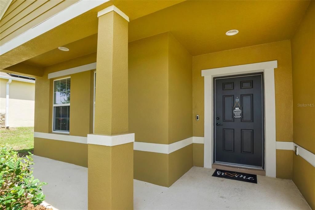 For Sale: $314,990 (4 beds, 2 baths, 1976 Square Feet)