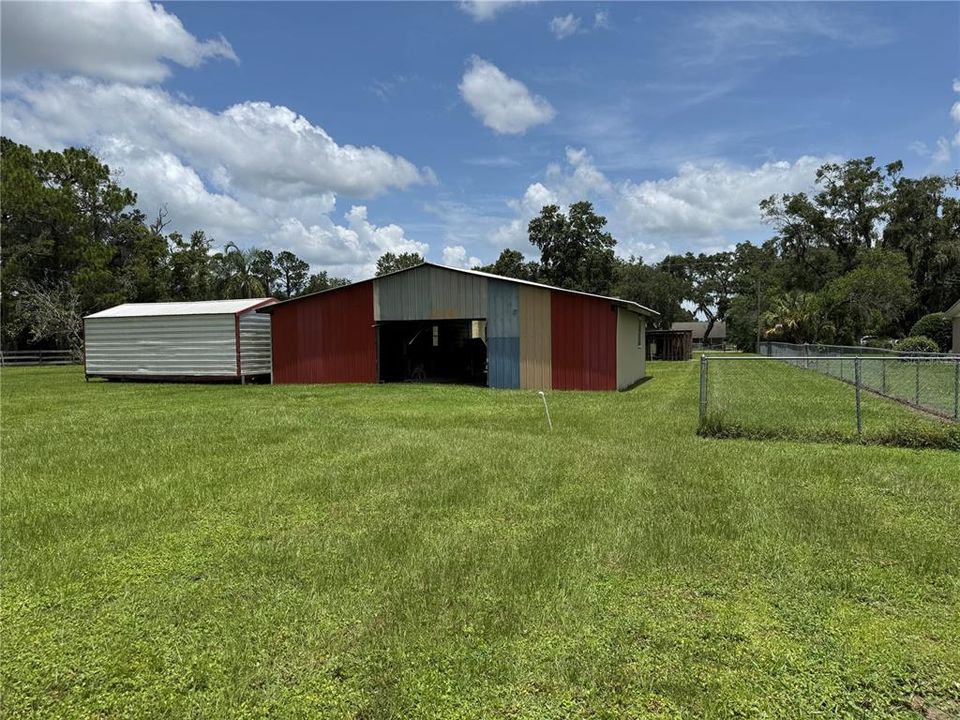 合同活跃: $369,000 (2 贝兹, 2 浴室, 1425 平方英尺)