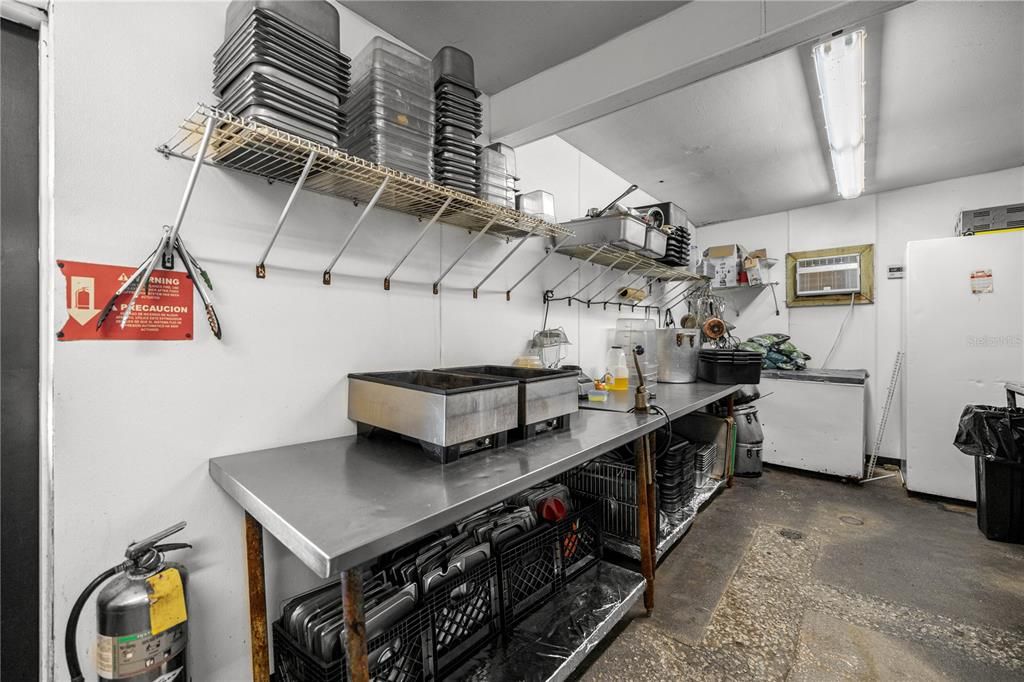 待售: $675,000 (0 贝兹, 0 浴室, 2578 平方英尺)