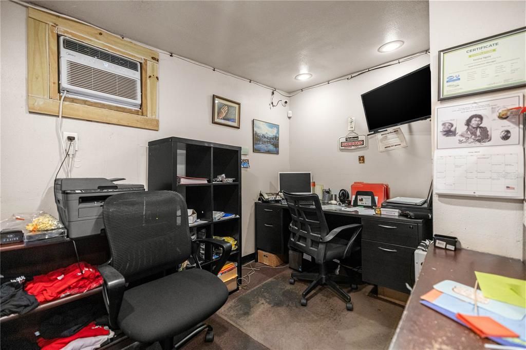 待售: $675,000 (0 贝兹, 0 浴室, 2578 平方英尺)