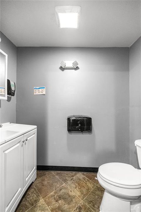 待售: $675,000 (0 贝兹, 0 浴室, 2578 平方英尺)