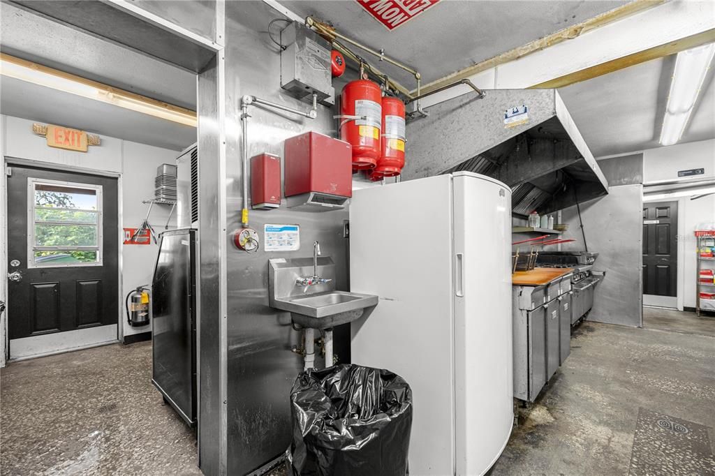 待售: $675,000 (0 贝兹, 0 浴室, 2578 平方英尺)