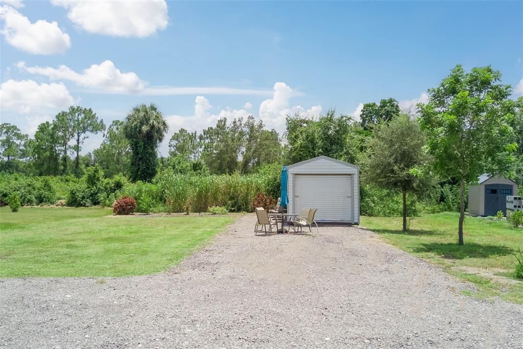 For Sale: $375,000 (3 beds, 2 baths, 1204 Square Feet)