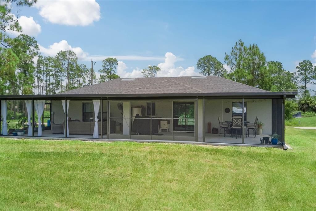 For Sale: $375,000 (3 beds, 2 baths, 1204 Square Feet)