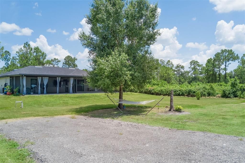 For Sale: $375,000 (3 beds, 2 baths, 1204 Square Feet)