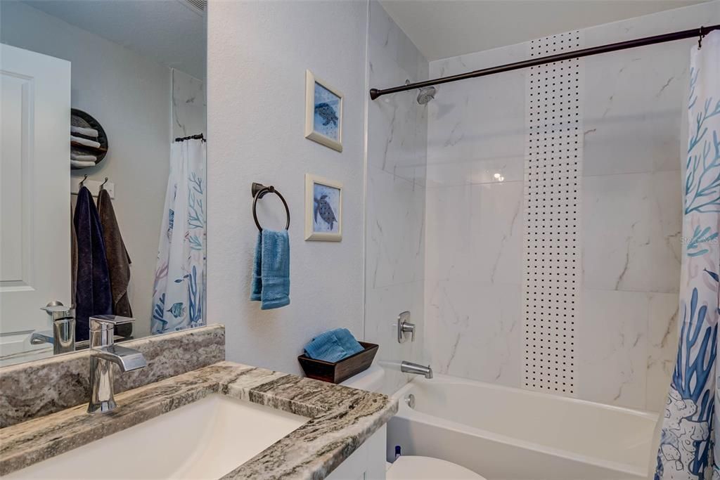 For Sale: $375,000 (3 beds, 2 baths, 1204 Square Feet)