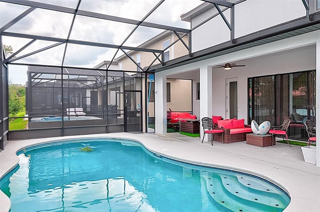 For Sale: $1,750,000 (10 beds, 9 baths, 3826 Square Feet)