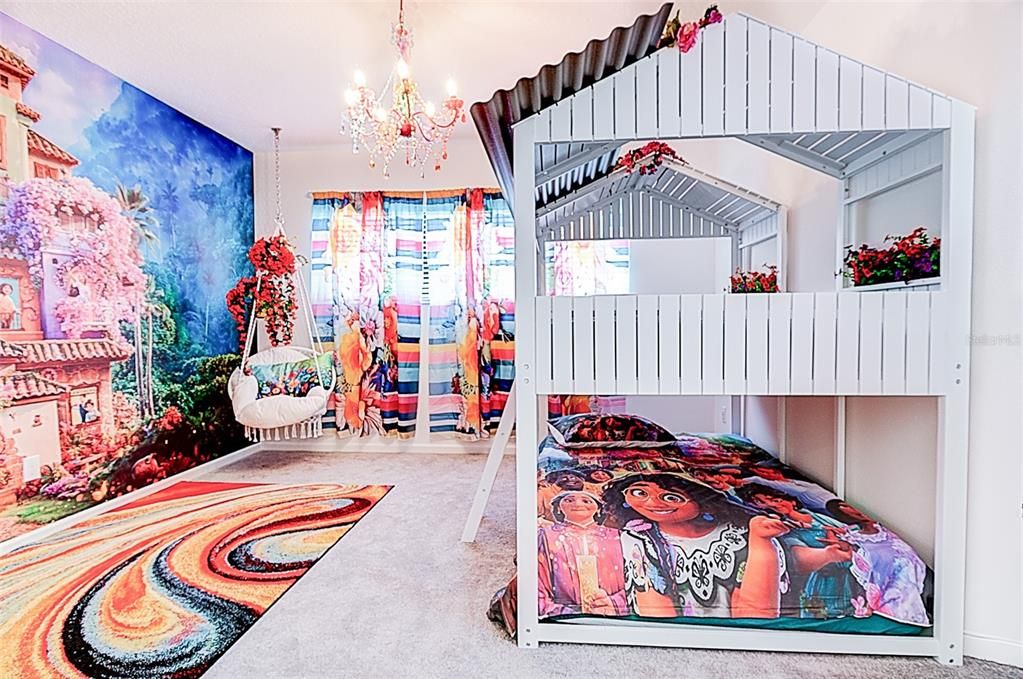 For Sale: $1,750,000 (10 beds, 9 baths, 3826 Square Feet)