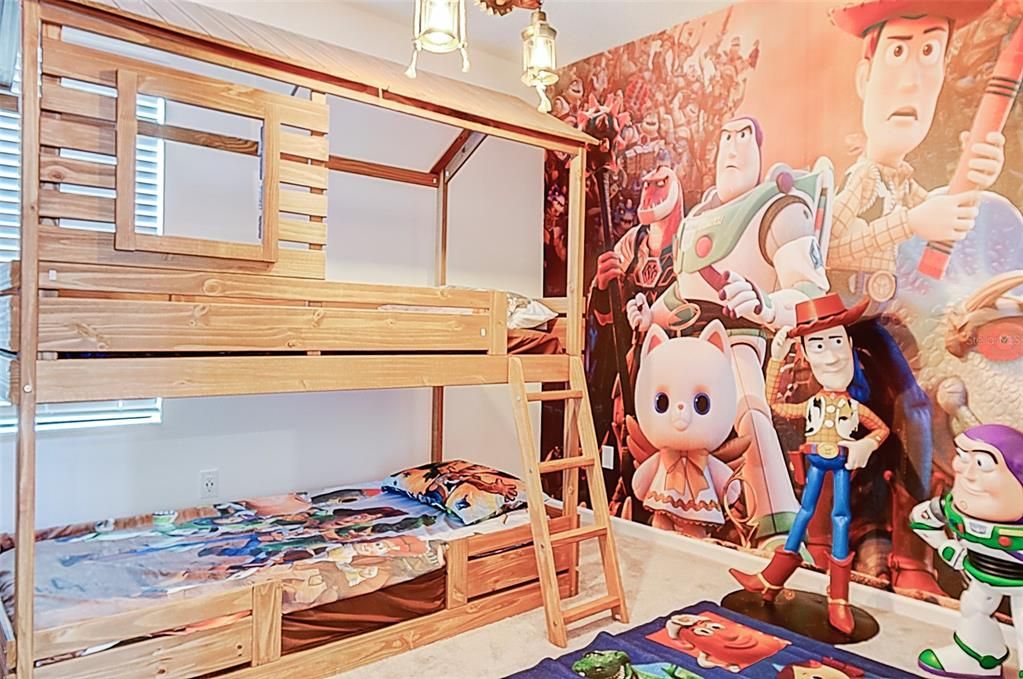 For Sale: $1,750,000 (10 beds, 9 baths, 3826 Square Feet)