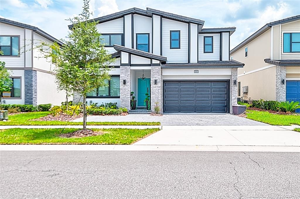 For Sale: $1,750,000 (10 beds, 9 baths, 3826 Square Feet)