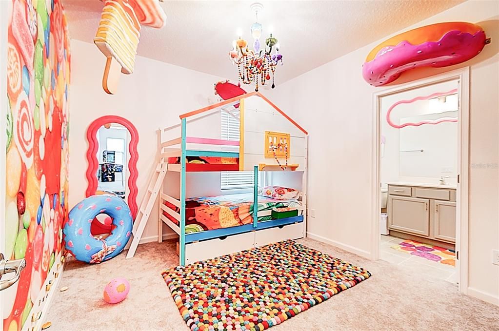 For Sale: $1,750,000 (10 beds, 9 baths, 3826 Square Feet)