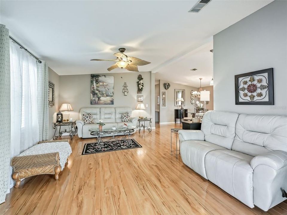 En Renta: $2,100 (2 camas, 2 baños, 1144 Pies cuadrados)