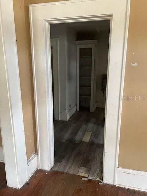 For Sale: $200,000 (3 beds, 1 baths, 1142 Square Feet)