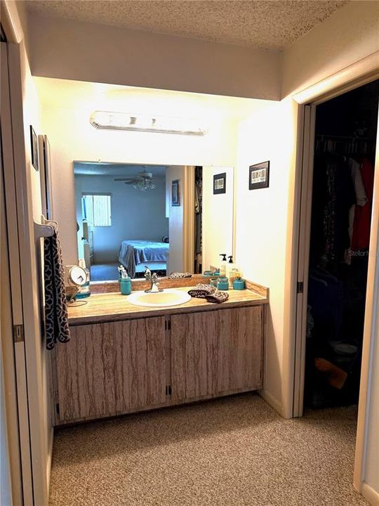 En Venta: $219,000 (2 camas, 2 baños, 1112 Pies cuadrados)