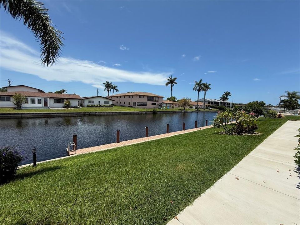 En Venta: $219,000 (2 camas, 2 baños, 1112 Pies cuadrados)