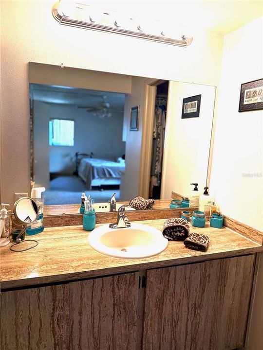 En Venta: $219,000 (2 camas, 2 baños, 1112 Pies cuadrados)