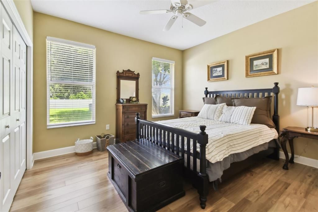 待售: $900,000 (4 贝兹, 3 浴室, 4443 平方英尺)