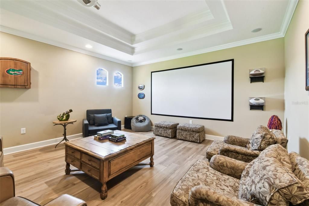 待售: $900,000 (4 贝兹, 3 浴室, 4443 平方英尺)