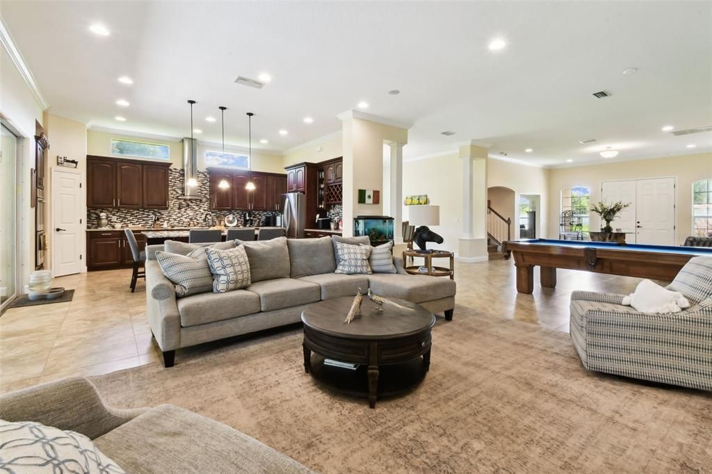 待售: $900,000 (4 贝兹, 3 浴室, 4443 平方英尺)