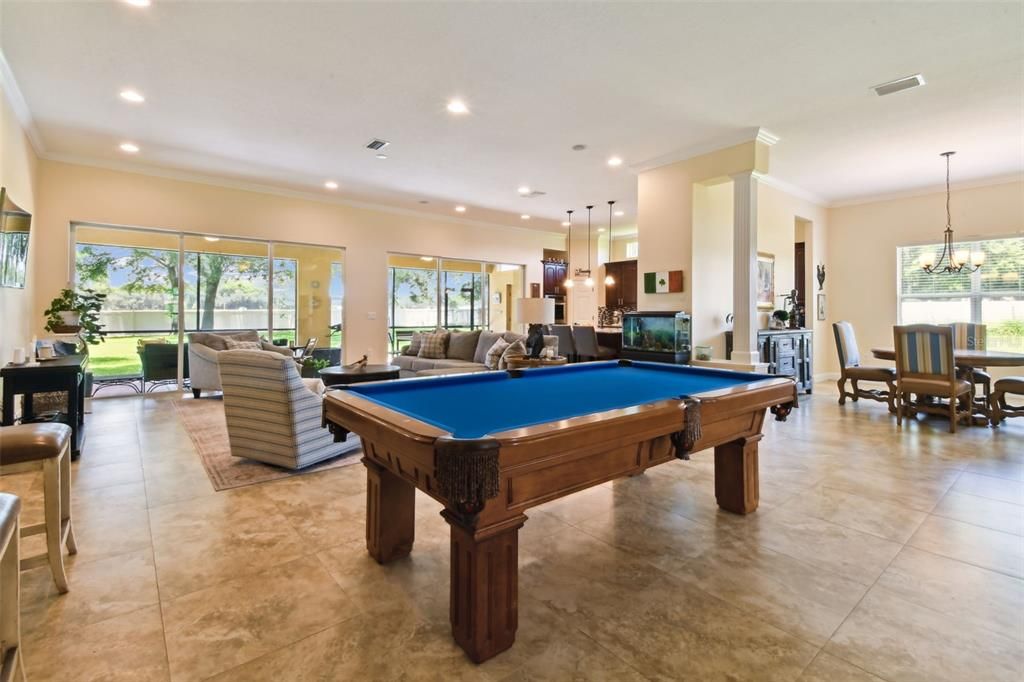 待售: $900,000 (4 贝兹, 3 浴室, 4443 平方英尺)