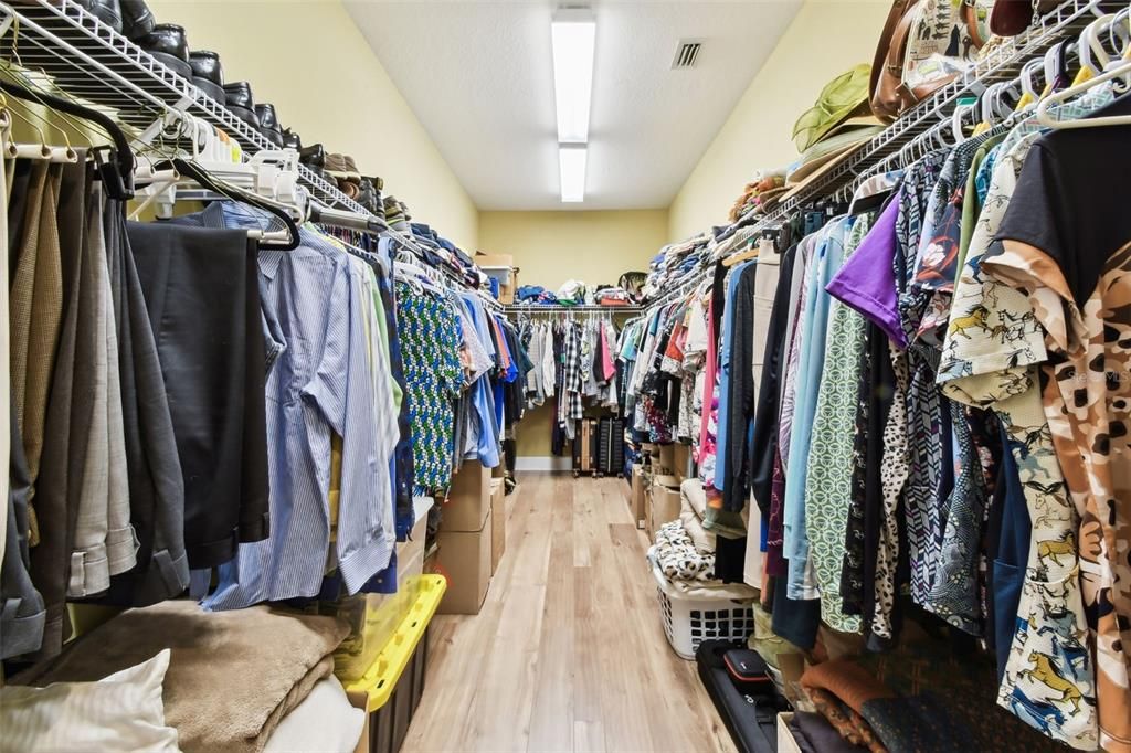 待售: $900,000 (4 贝兹, 3 浴室, 4443 平方英尺)