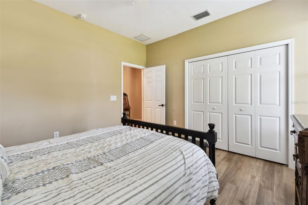 待售: $900,000 (4 贝兹, 3 浴室, 4443 平方英尺)