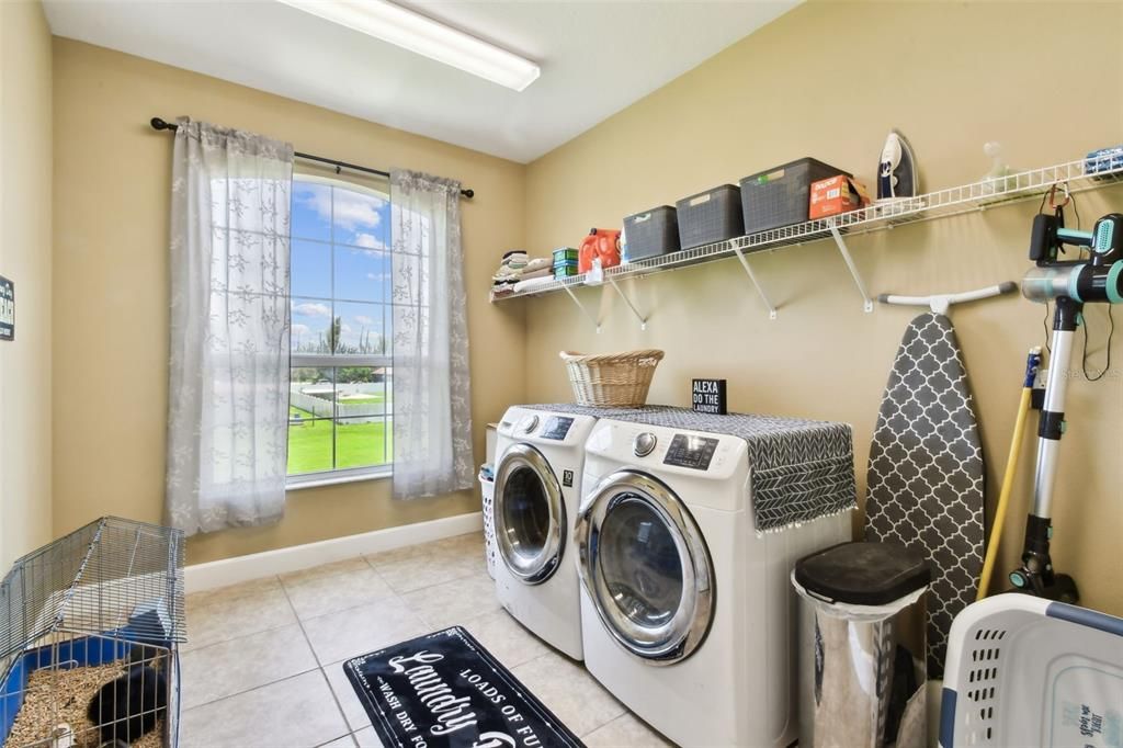 待售: $900,000 (4 贝兹, 3 浴室, 4443 平方英尺)