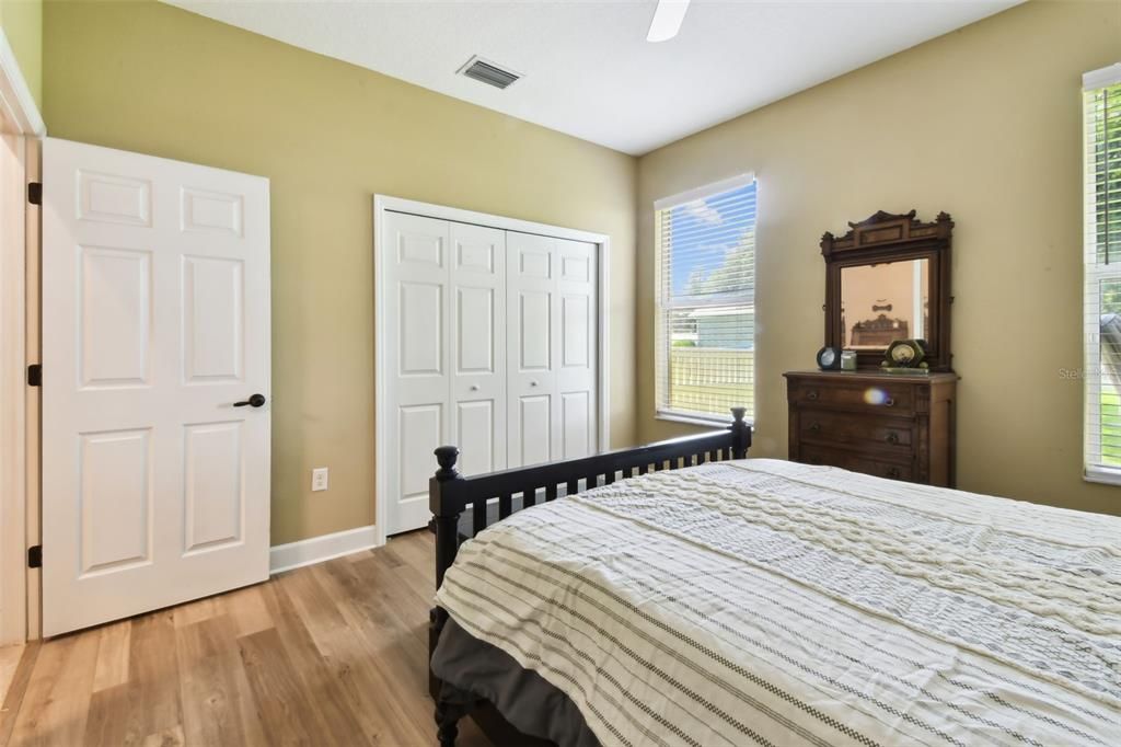 待售: $900,000 (4 贝兹, 3 浴室, 4443 平方英尺)