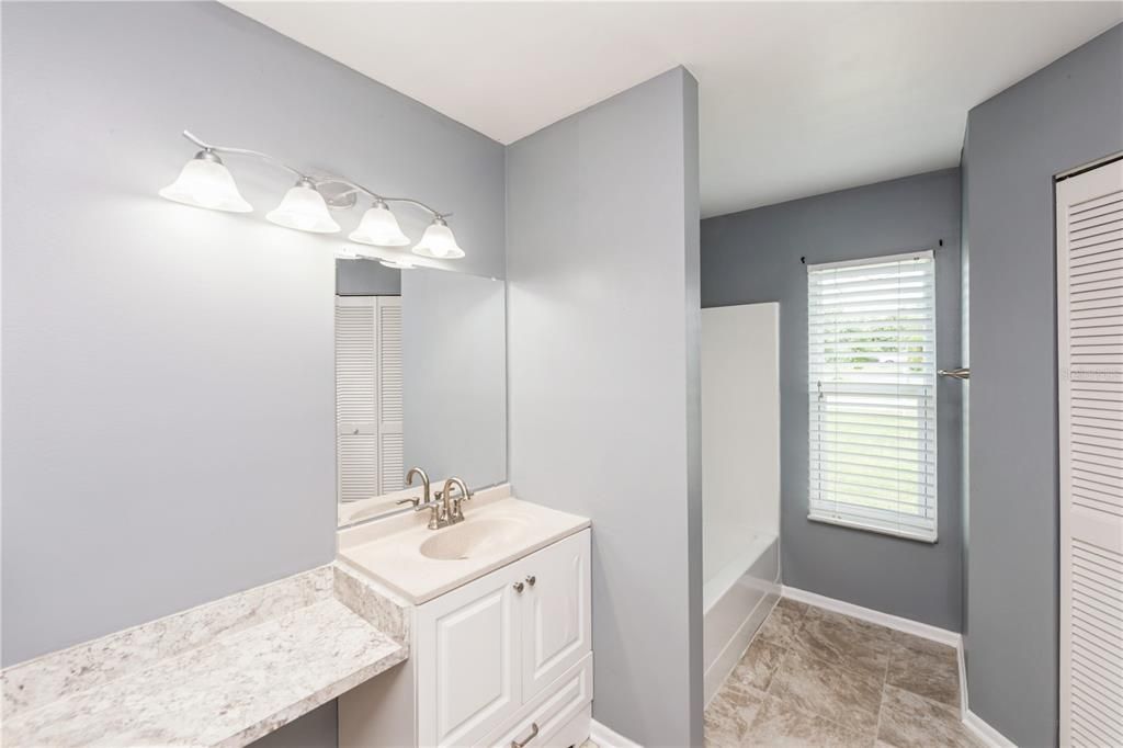 En Venta: $294,900 (3 camas, 2 baños, 1463 Pies cuadrados)