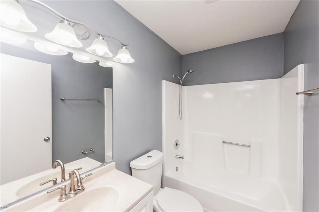 En Venta: $294,900 (3 camas, 2 baños, 1463 Pies cuadrados)