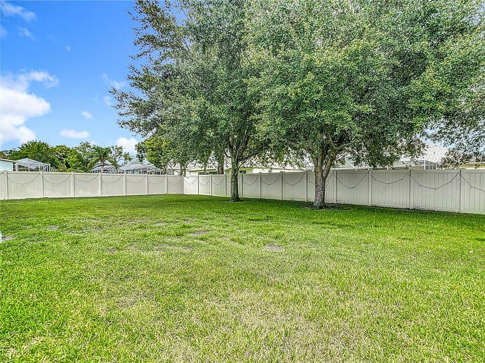 合同活跃: $315,000 (3 贝兹, 2 浴室, 1730 平方英尺)