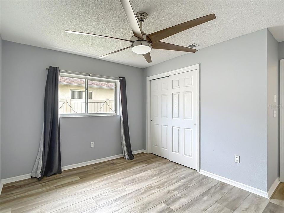 合同活跃: $315,000 (3 贝兹, 2 浴室, 1730 平方英尺)