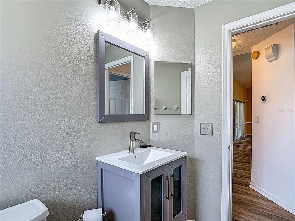 合同活跃: $315,000 (3 贝兹, 2 浴室, 1730 平方英尺)