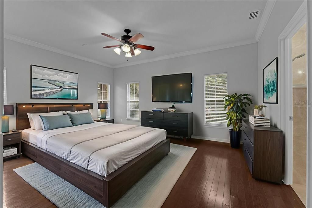 Под контрактом: $649,999 (5 спален, 3 ванн, 3003 Квадратных фут)