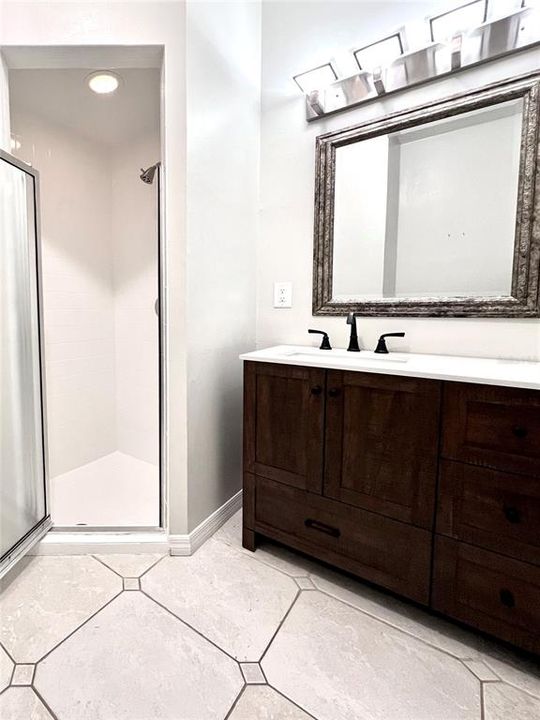 Под контрактом: $649,999 (5 спален, 3 ванн, 3003 Квадратных фут)