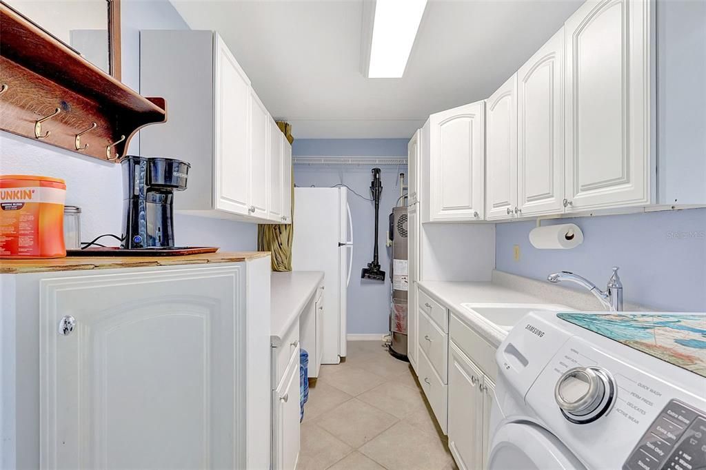 待售: $985,000 (3 贝兹, 3 浴室, 2192 平方英尺)