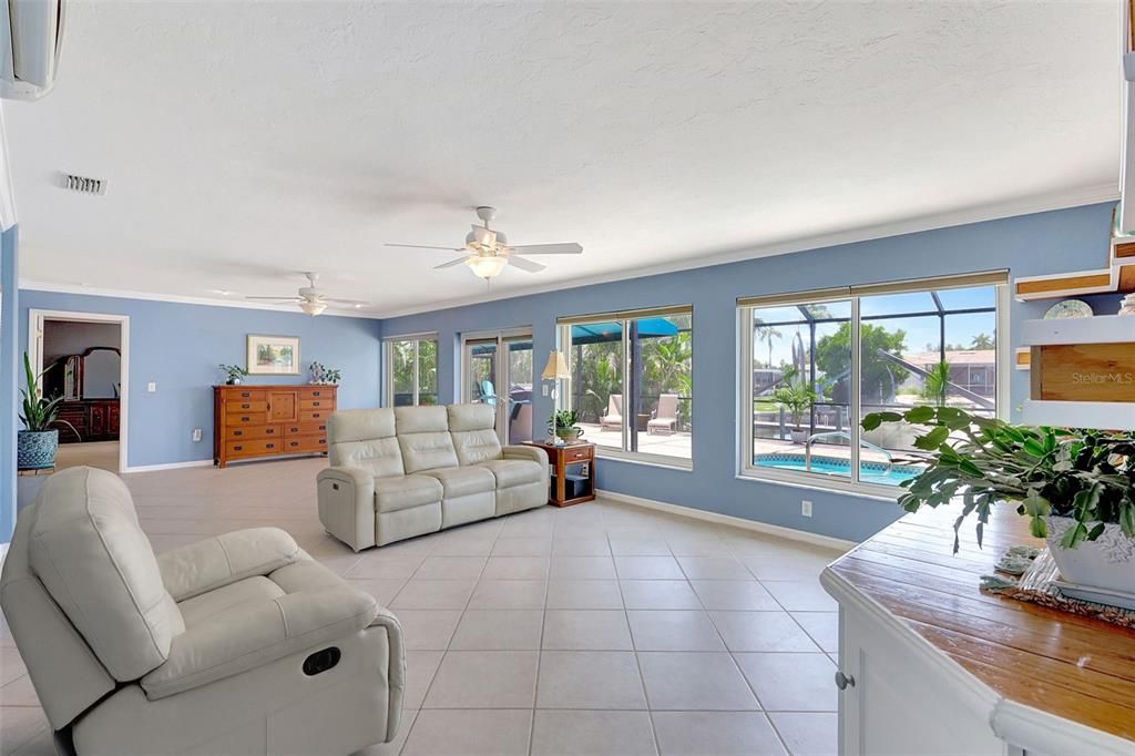 待售: $985,000 (3 贝兹, 3 浴室, 2192 平方英尺)